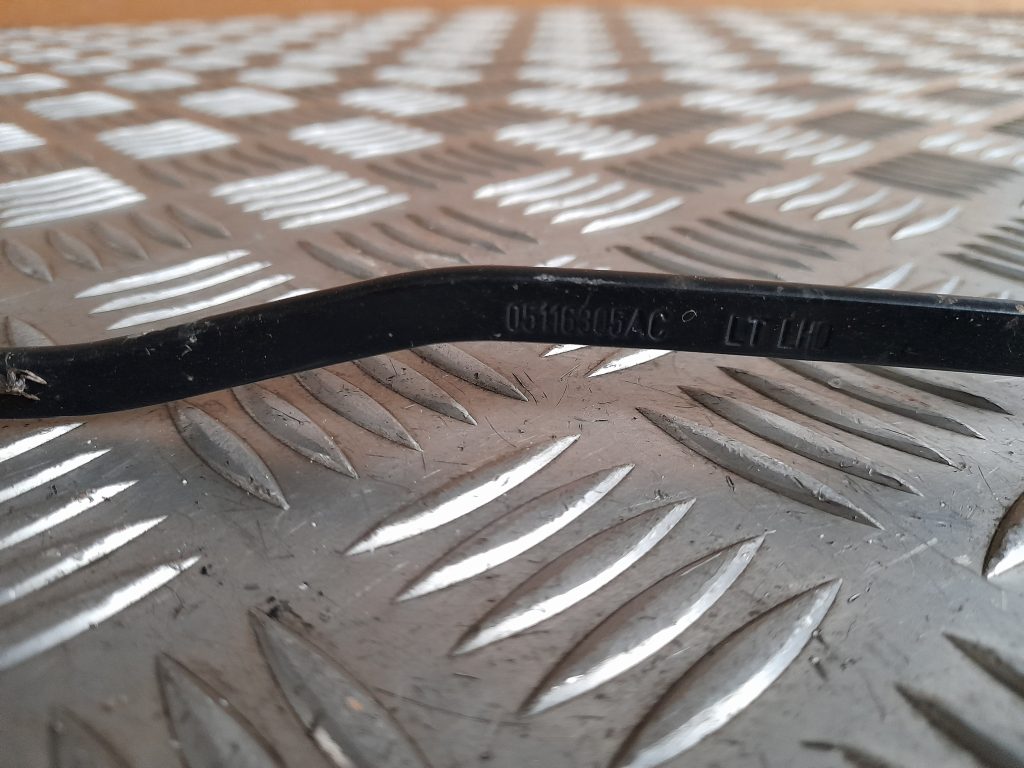 Vējstikla slotiņa priekš DODGE JOURNEY 2008 3 Vējstikla slotiņa priekš DODGE JOURNEY 2008