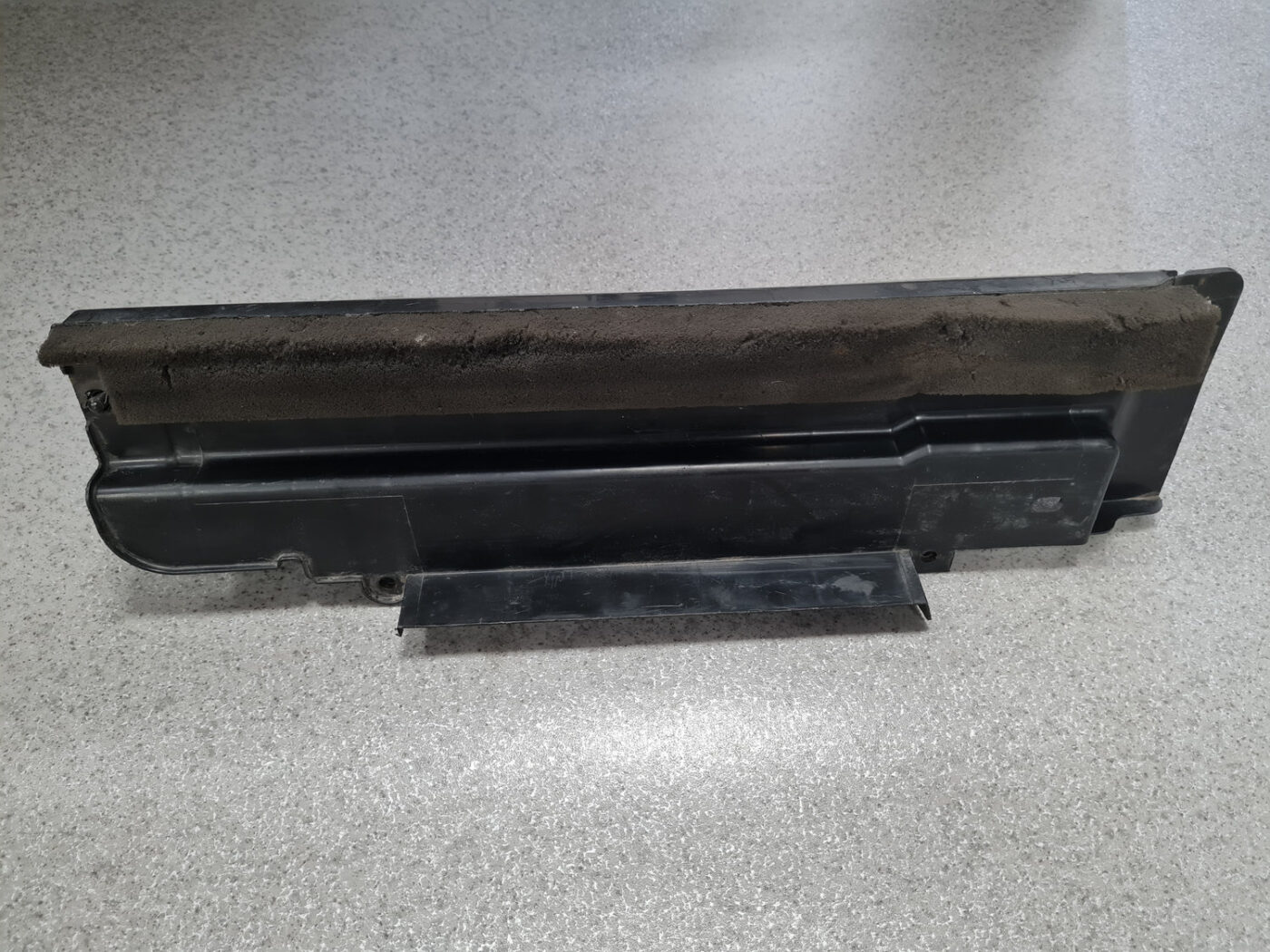 Ieplūdes gaisa deflektors/Difuzors priekš KIA CEED 2013 7 Ieplūdes gaisa deflektors/Difuzors priekš KIA CEED 2013