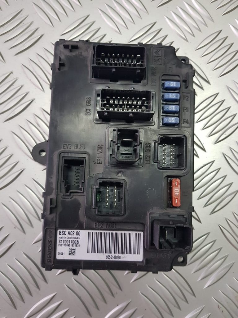 Komforta vadības bloks priekš PEUGEOT 407 2004 1 Komforta vadības bloks priekš PEUGEOT 407 2004