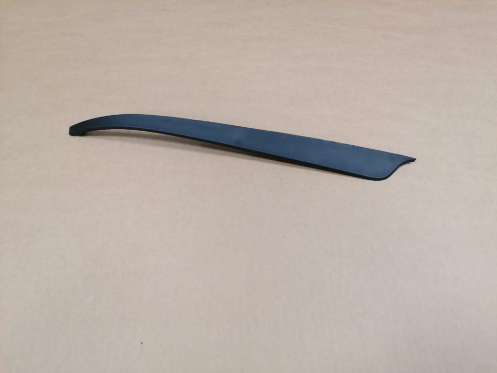 Priekšēja bufera uzlika priekš KIA Sorento 2002-2009 865823E500 1 Priekšēja bufera uzlika priekš KIA Sorento 2002-2009 865823E500