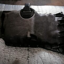 Dzinēja karteris priekš AUDI A4 2004