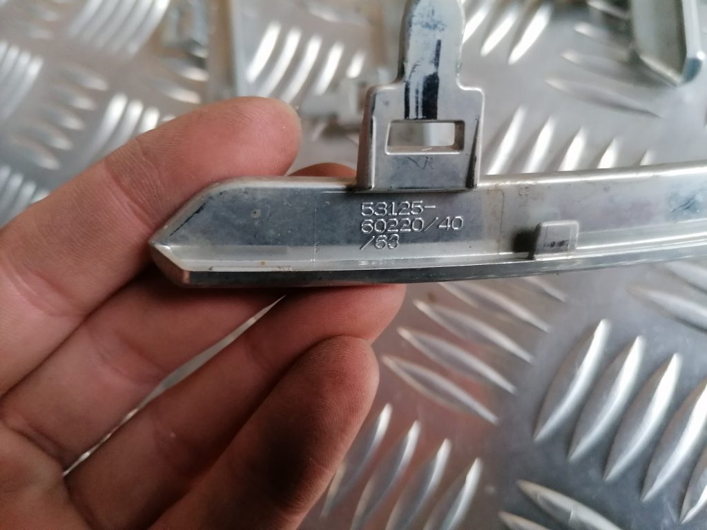 Restes uzlikas komplekts priekš TOYOTA LC150 2009 3 Restes uzlikas komplekts priekš TOYOTA LC150 2009