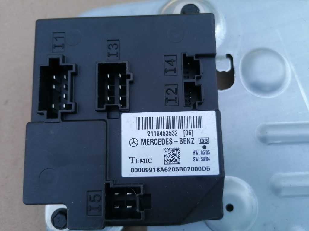 Komforta vadības bloks priekš MERCEDES BENZ CLS 320 2005 3 Komforta vadības bloks priekš MERCEDES BENZ CLS 320 2005