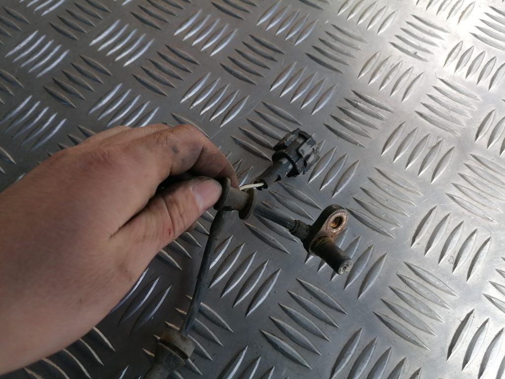 ABS devējs priekš NISSAN PATHFINDER 2006 2 ABS devējs priekš NISSAN PATHFINDER 2006