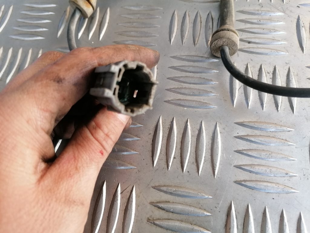 ABS devējs priekš NISSAN PATHFINDER 2006 3 ABS devējs priekš NISSAN PATHFINDER 2006