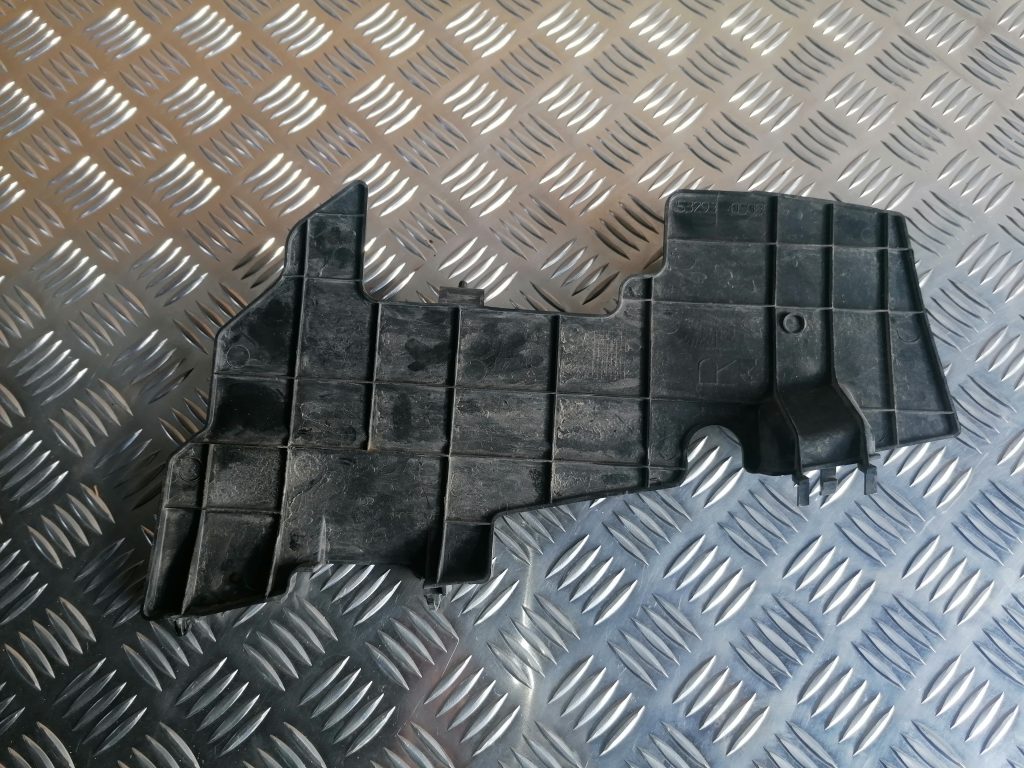 Ieplūdes gaisa deflektors/Difuzors priekš TOYOTA AVENSIS 2012 1 Ieplūdes gaisa deflektors/Difuzors priekš TOYOTA AVENSIS 2012