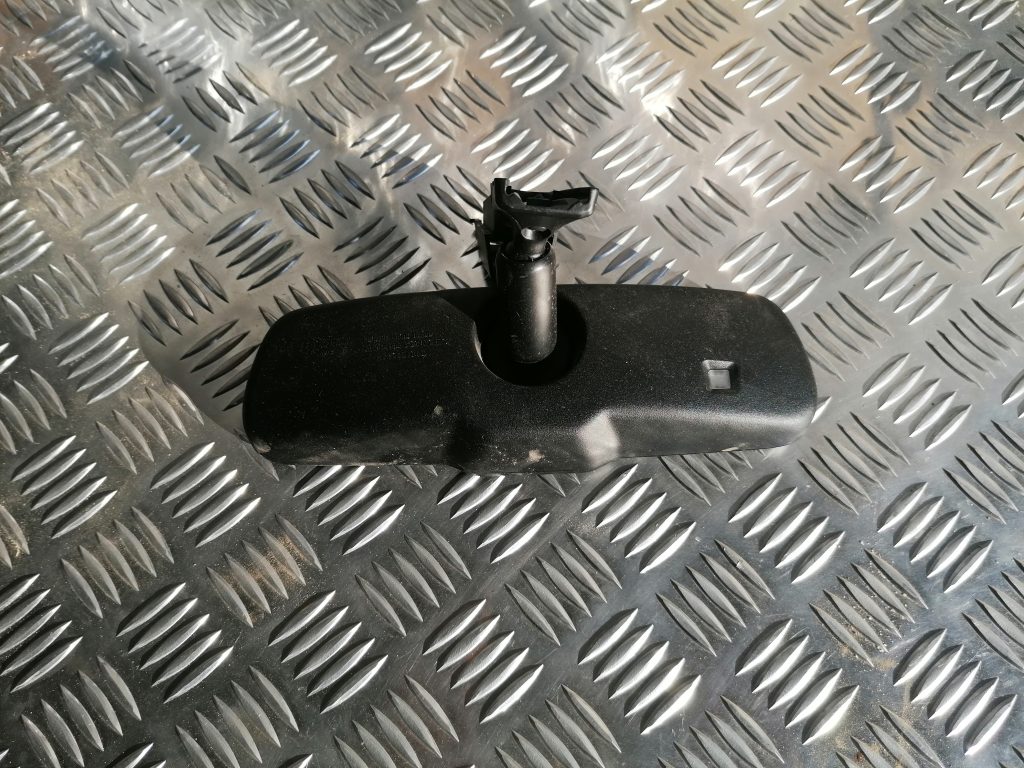 Salona atpakaļskata spogulis priekš TOYOTA AVENSIS 2012 1 Salona atpakaļskata spogulis priekš TOYOTA AVENSIS 2012