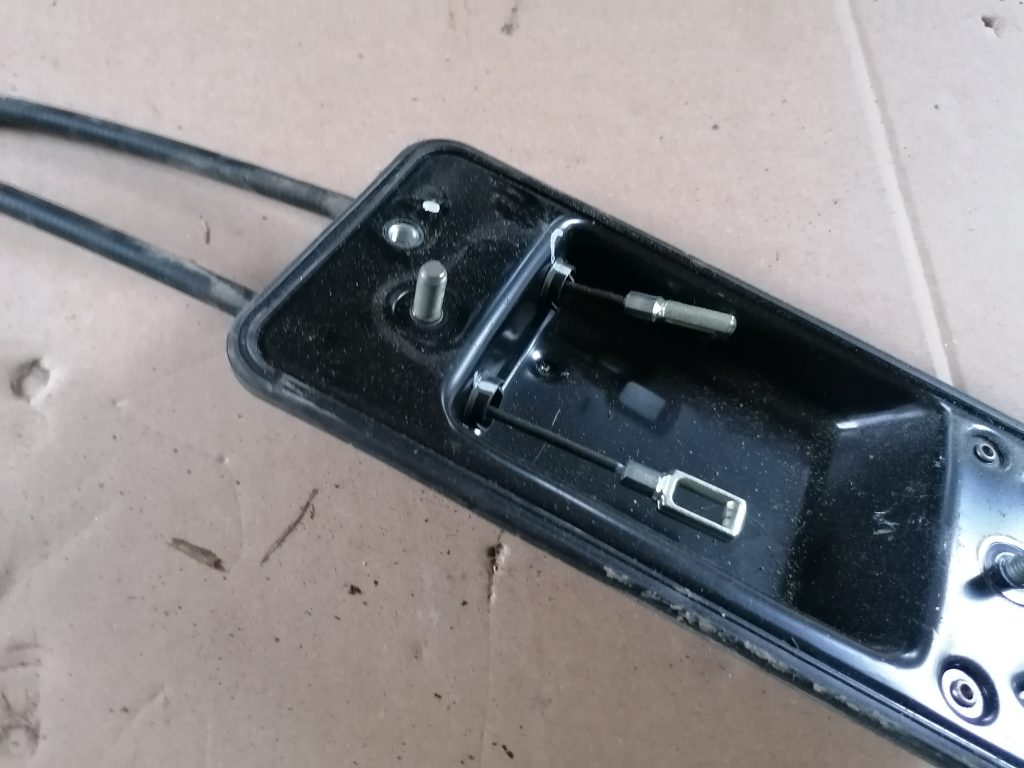 Stāvbremzes troses priekš AUDI A4 2007 3 Stāvbremzes troses priekš AUDI A4 2007