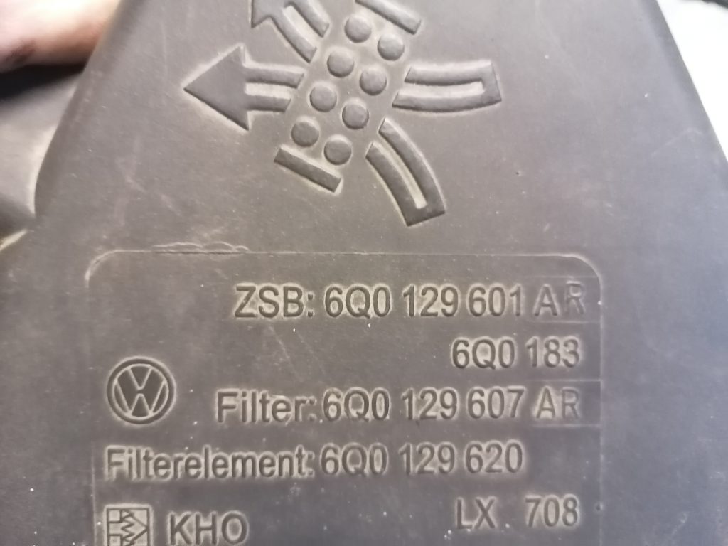 Gaisa filtra korpuss priekš VW POLO 2008 3 Gaisa filtra korpuss priekš VW POLO 2008