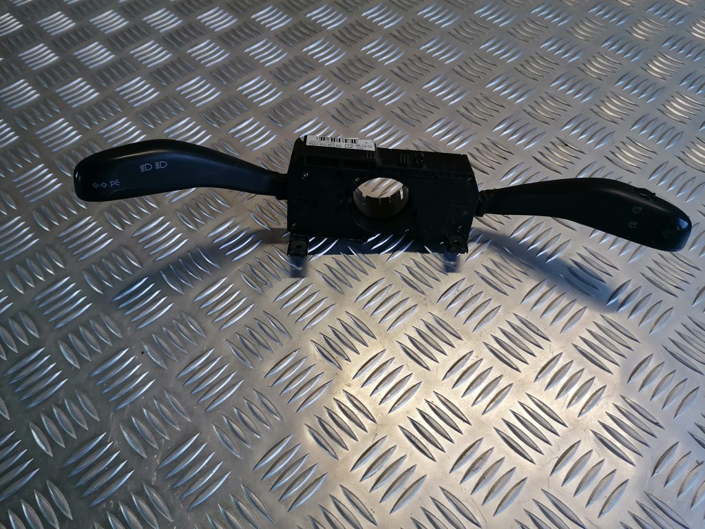 Stūres statnes slēdzis priekš ŠKODA FABIA 2008 1 Stūres statnes slēdzis priekš ŠKODA FABIA 2008