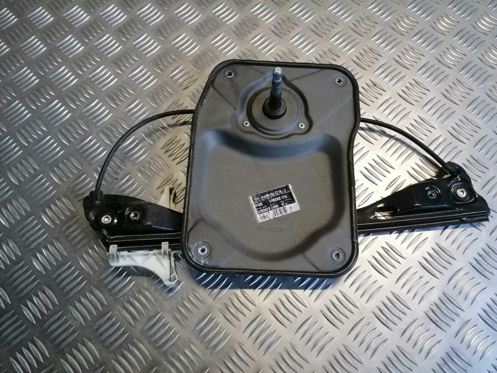 Stikla pacelšanas mehānisms aizmugurējais labais priekš ŠKODA FABIA 2008 1 Stikla pacelšanas mehānisms aizmugurējais labais priekš ŠKODA FABIA 2008