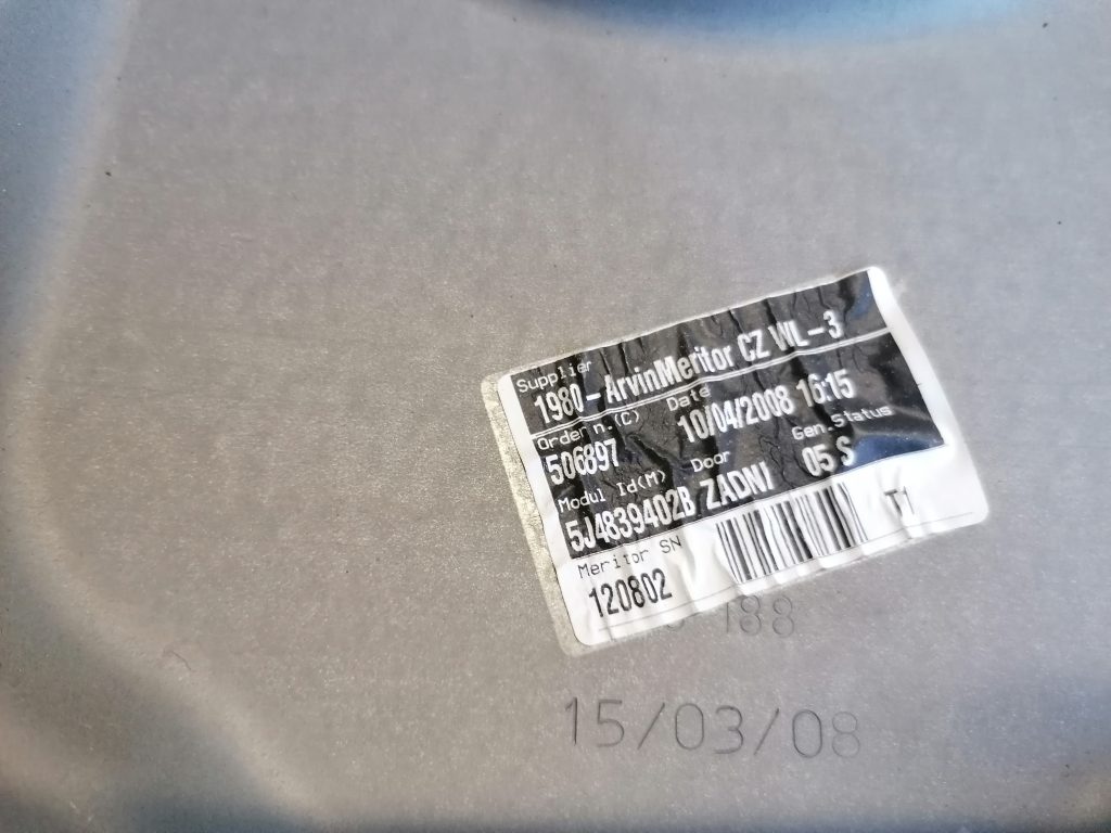 Stikla pacelšanas mehānisms aizmugurējais labais priekš ŠKODA FABIA 2008 3 Stikla pacelšanas mehānisms aizmugurējais labais priekš ŠKODA FABIA 2008