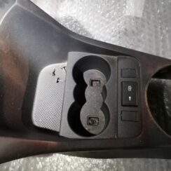 Centrālās konsoles apdares lielākā daļa priekš ŠKODA FABIA 2008