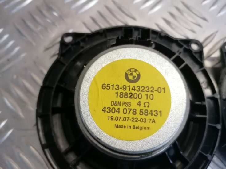 Durvju skaļrunis, apakšā priekš BMW 330D E91 2008 TOURING