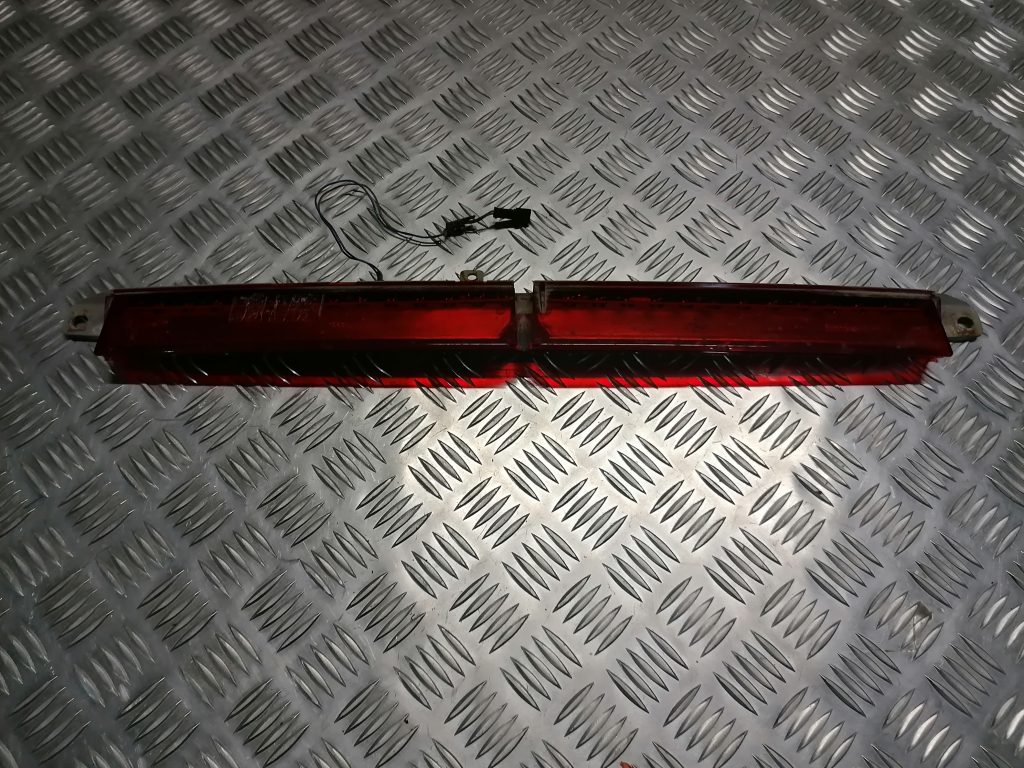 Stop signāls priekš BMW 330D E91 2008 TOURING 1 Stop signāls priekš BMW 330D E91 2008 TOURING