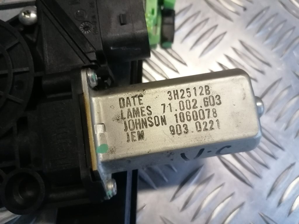 Stikla pacelšanas mehānisms aizmugurējais kreisais priekš BMW 330D E91 2008 TOURING 2 Stikla pacelšanas mehānisms aizmugurējais kreisais priekš BMW 330D E91 2008 TOURING