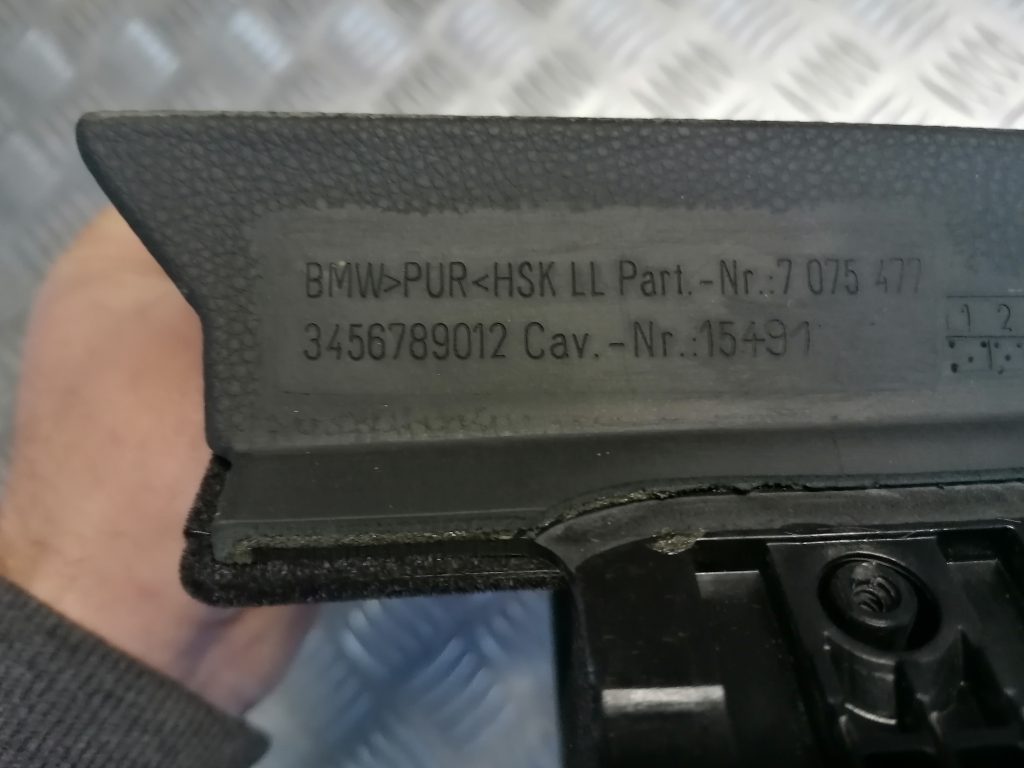 Mantu glabāšanas nodalījums pasažiera pusē priekš BMW 330D E91 2008 TOURING 2 Mantu glabāšanas nodalījums pasažiera pusē priekš BMW 330D E91 2008 TOURING