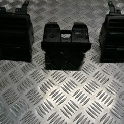 Salona gaisa vads priekš VW TOURAN 2005