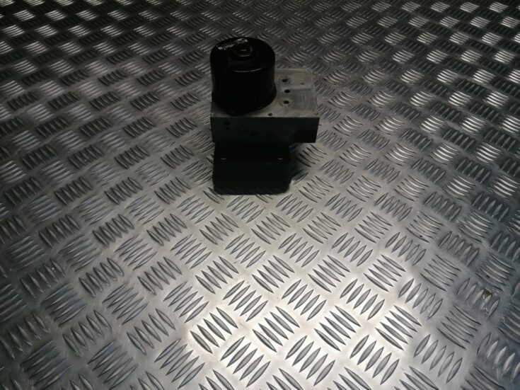 ABS bloks priekš VOLVO V70 2007