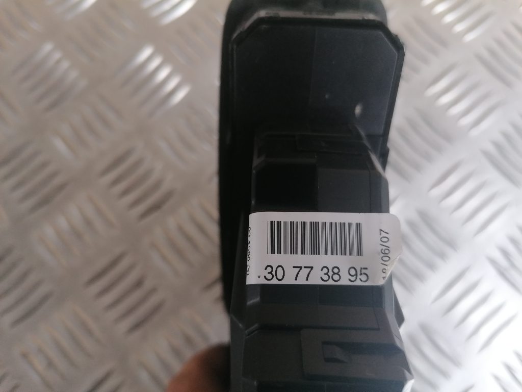 Šofera durvju slēdža pogas priekš VOLVO V70 2007 2 Šofera durvju slēdža pogas priekš VOLVO V70 2007