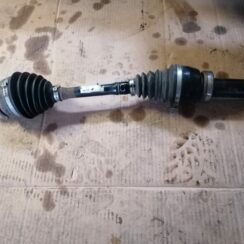 Pusass priekšēja labā priekš VOLVO V70 2007