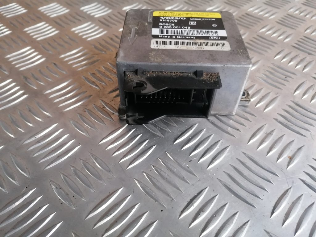 Drošības spilvena vadības bloks priekš VOLVO 850 1995 3 Drošības spilvena vadības bloks priekš VOLVO 850 1995