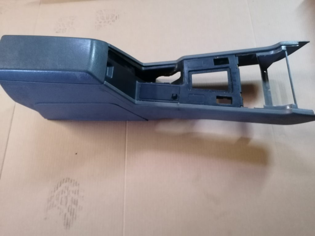 Centrālās konsoles apdares lielākā daļa priekš VOLVO 850 1995 1 Centrālās konsoles apdares lielākā daļa priekš VOLVO 850 1995