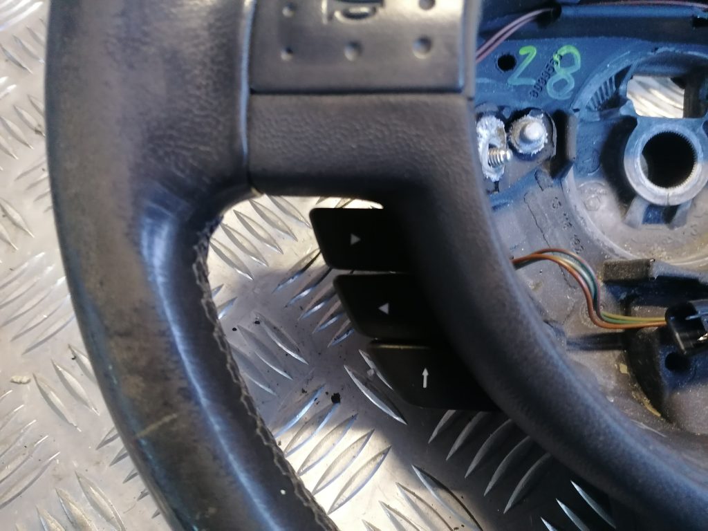 Stūre priekš OPEL MERIVA 2005 4 Stūre priekš OPEL MERIVA 2005