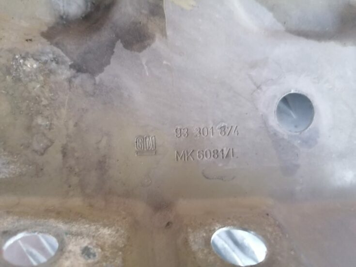 Priekšējā radiatora rāmja augšēja daļa priekš OPEL MERIVA 2005