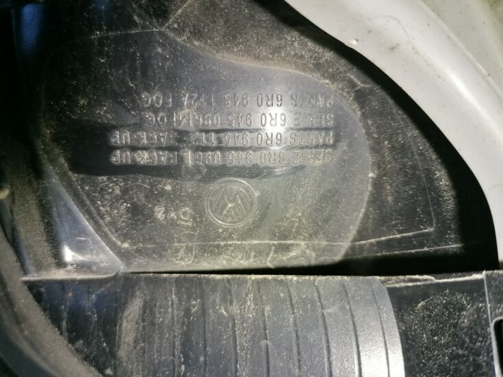 Aizmugurējais labais lukturis priekš VW POLO 2011