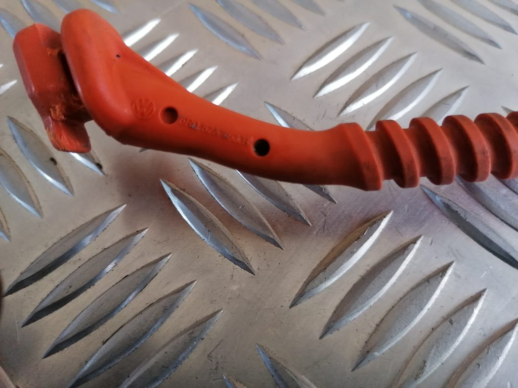 Eļļas mērstienis priekš VW POLO 2011 2 Eļļas mērstienis priekš VW POLO 2011