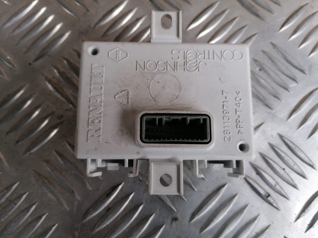 Navigācijas (GPS) vadības bloks priekš RENAULT MEGANE 2011 2 Navigācijas (GPS) vadības bloks priekš RENAULT MEGANE 2011