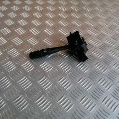 Pagrieziena rādītāju slēdzis priekš CHRYSLER GRAND VOYAGER 2004