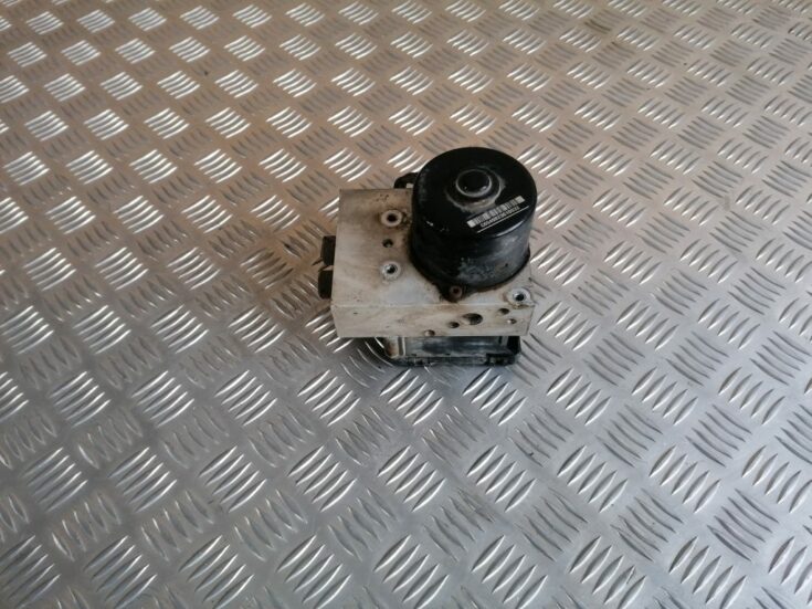 ABS bloks priekš CHRYSLER GRAND VOYAGER 2004