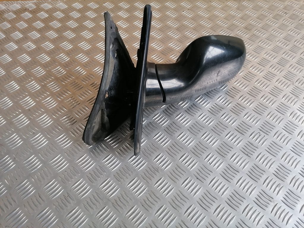 Ārējais spogulis, pa kreisi priekš CHRYSLER GRAND VOYAGER 2004 1 Ārējais spogulis, pa kreisi priekš CHRYSLER GRAND VOYAGER 2004