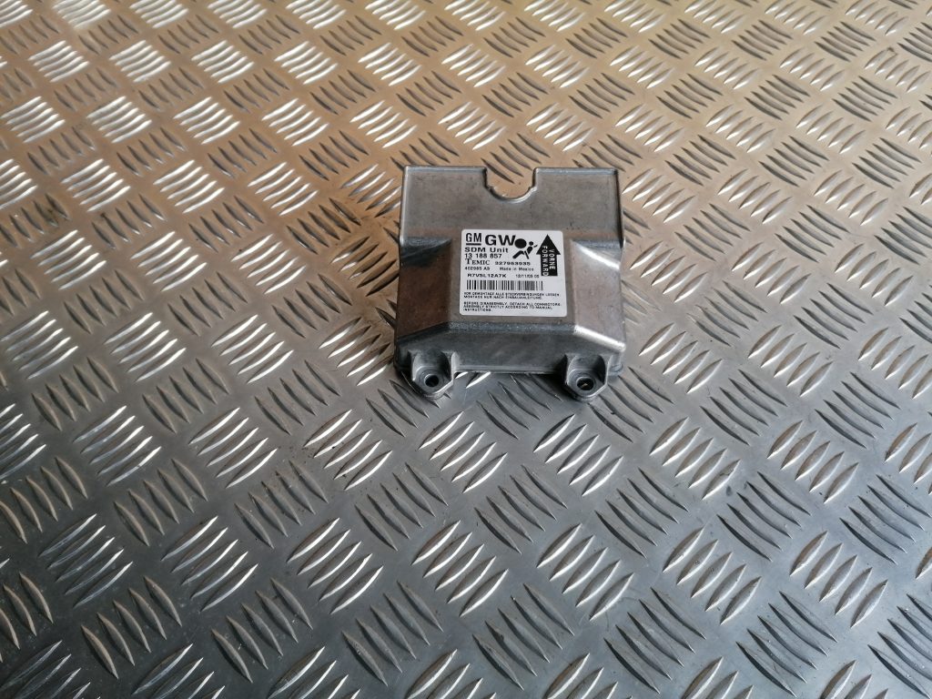 Drošības spilvena vadības bloks priekš OPEL ASTRA H 2006 1 Drošības spilvena vadības bloks priekš OPEL ASTRA H 2006