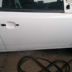 Priekšējās labās durvis priekš OPEL ASTRA H 2006