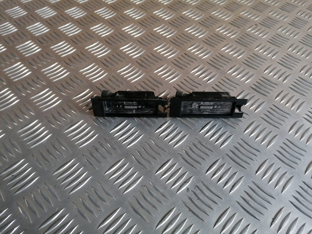 Numura zīmes apgaismojums priekš OPEL ASTRA H 2006 1 Numura zīmes apgaismojums priekš OPEL ASTRA H 2006