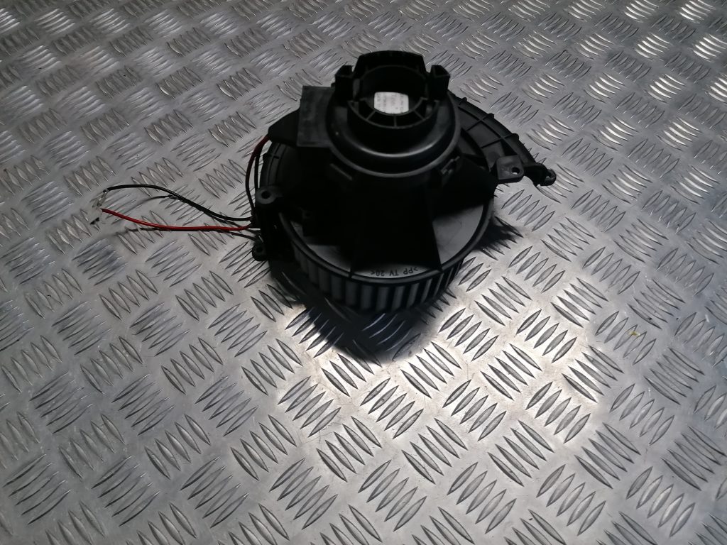 Salona ventilators priekš OPEL ASTRA H 2006 1 Salona ventilators priekš OPEL ASTRA H 2006