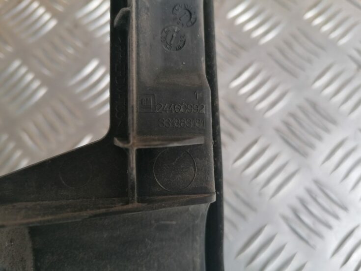 Priekšējā spārna un bufera stiprinājums priekš OPEL ASTRA H 2006