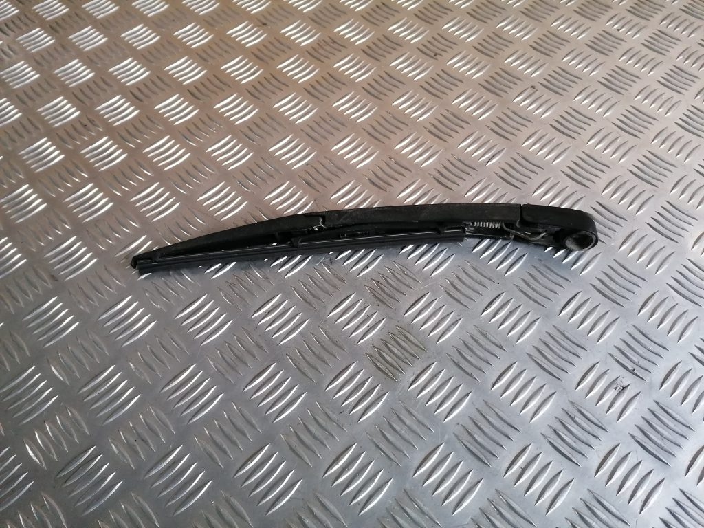 Aizmugurējā loga tīrītāja slotiņa priekš TOYOTA COROLLA VERSO 2005 2 Aizmugurējā loga tīrītāja slotiņa priekš TOYOTA COROLLA VERSO 2005