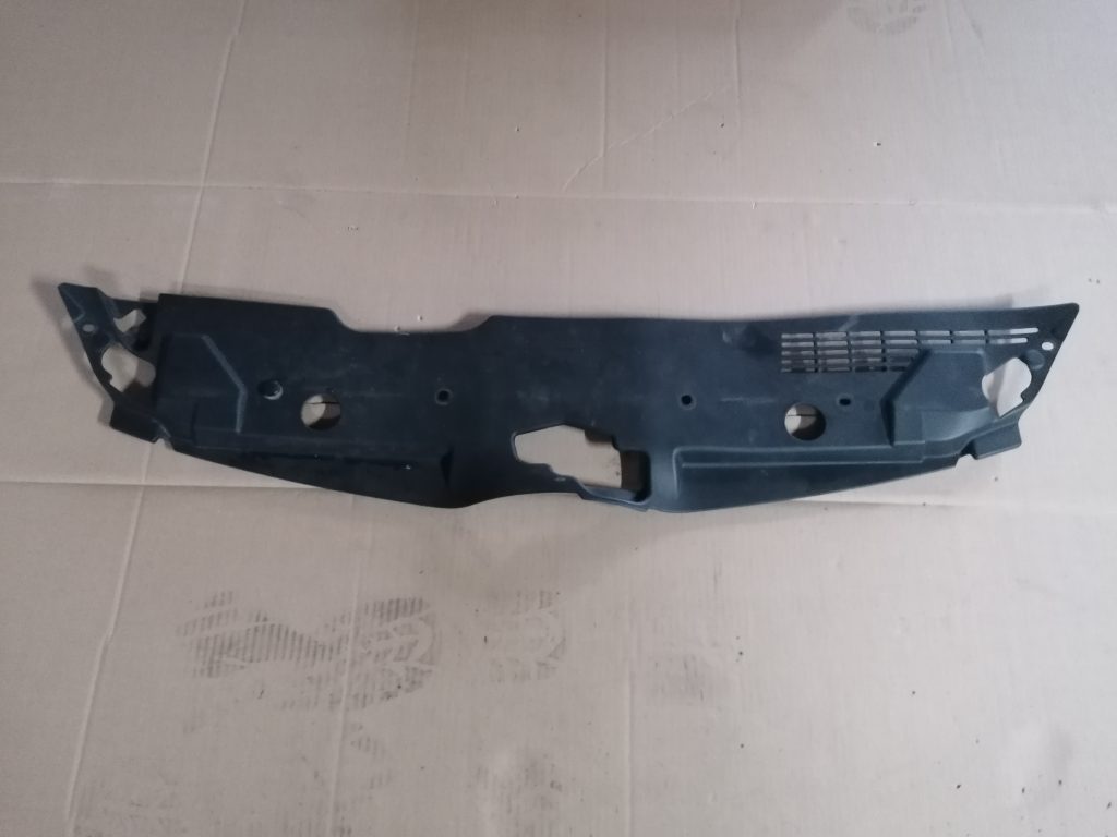 Radiatoru augšēja uzlika priekš TOYOTA COROLLA VERSO 2005 1 Radiatoru augšēja uzlika priekš TOYOTA COROLLA VERSO 2005