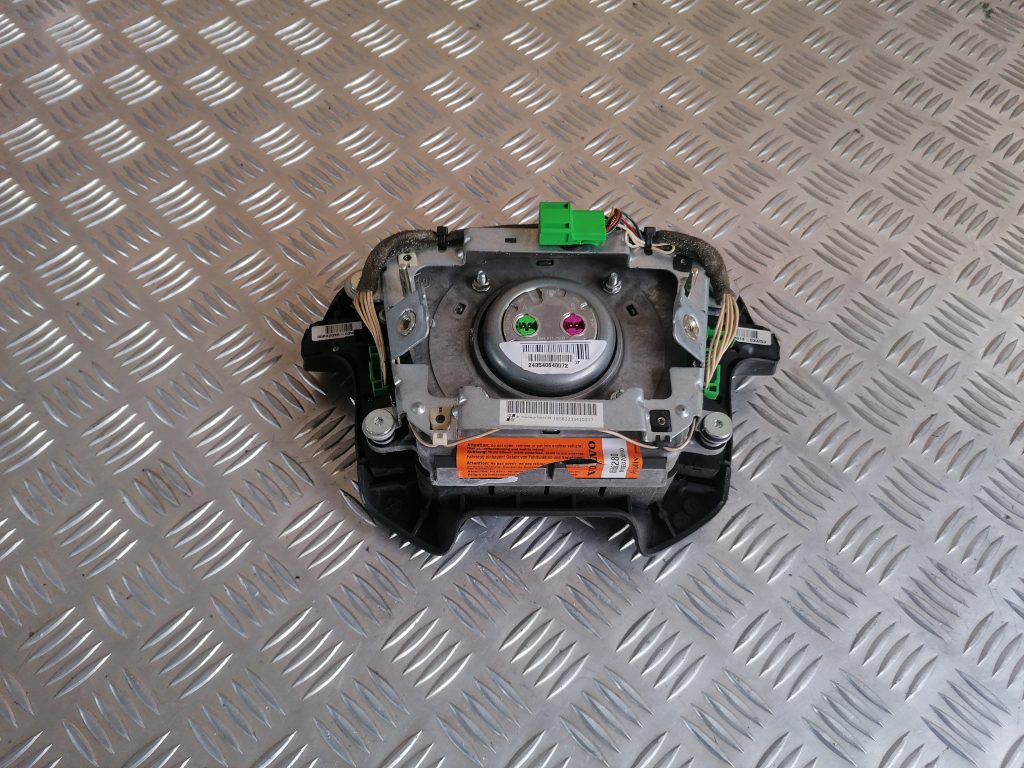 Stūres drošības spilvens priekš VOLVO V70 2004 2 Stūres drošības spilvens priekš VOLVO V70 2004