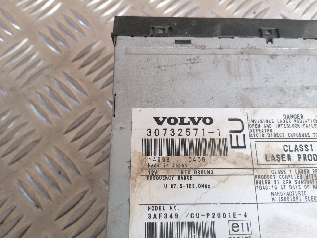 CD/DVD/Navigācijas bloks priekš VOLVO V70 2004 3 CD/DVD/Navigācijas bloks priekš VOLVO V70 2004