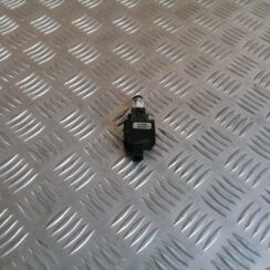 Bremžu signāla slēdzis priekš VOLVO V70 2004