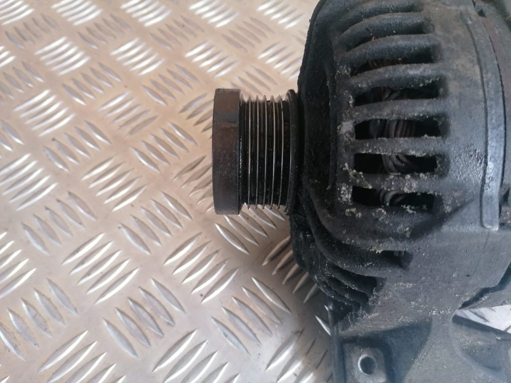 Ģenerators priekš VOLVO V70 2004 4 Ģenerators priekš VOLVO V70 2004