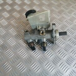 Bremžu pastiprinātāja galvenais cilindrs priekš VOLVO V70 2004