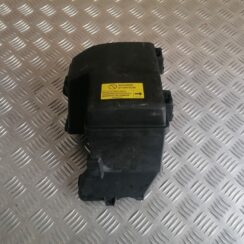 Drošinātāju kārbas korpusa vāks priekš VOLVO V70 2004