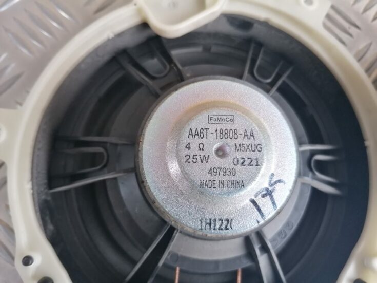 Durvju skaļrunis, apakšā priekš FORD C-MAX 2011