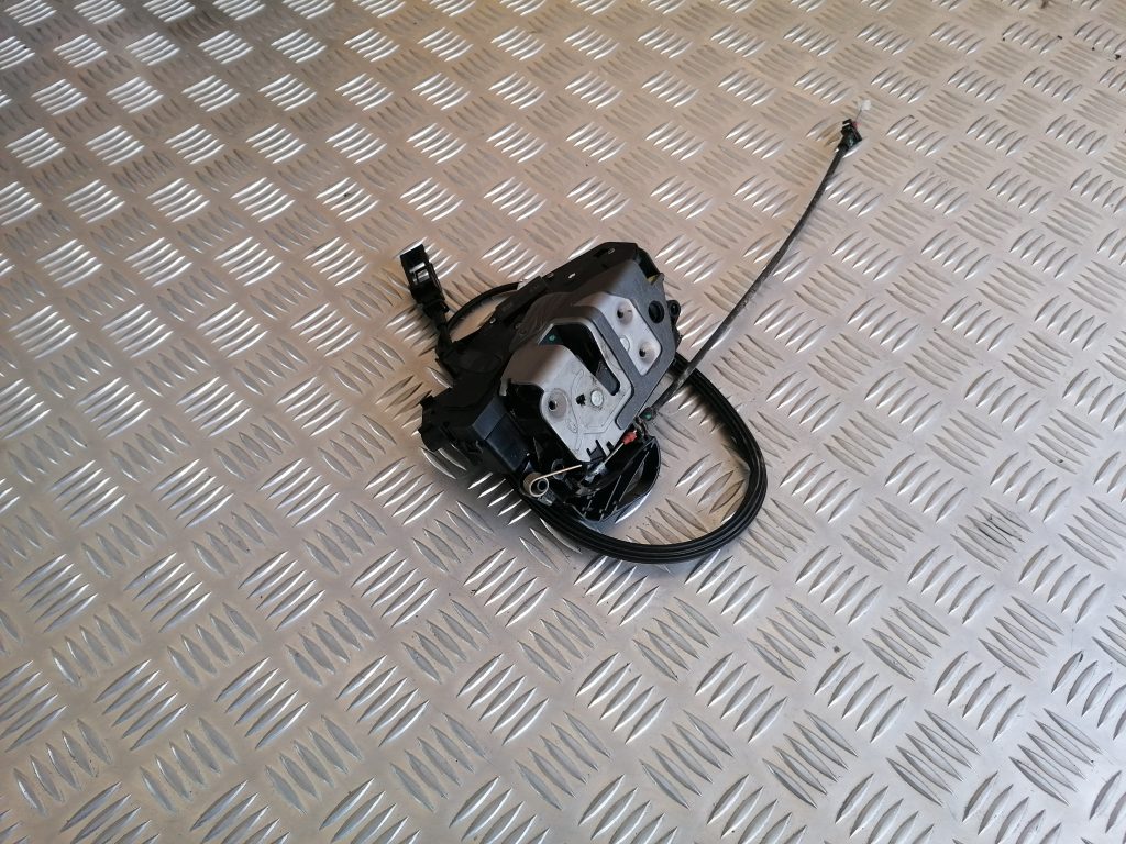 Priekšējo kreiso durvju slēdzene priekš FORD C-MAX 2011 2 Priekšējo kreiso durvju slēdzene priekš FORD C-MAX 2011